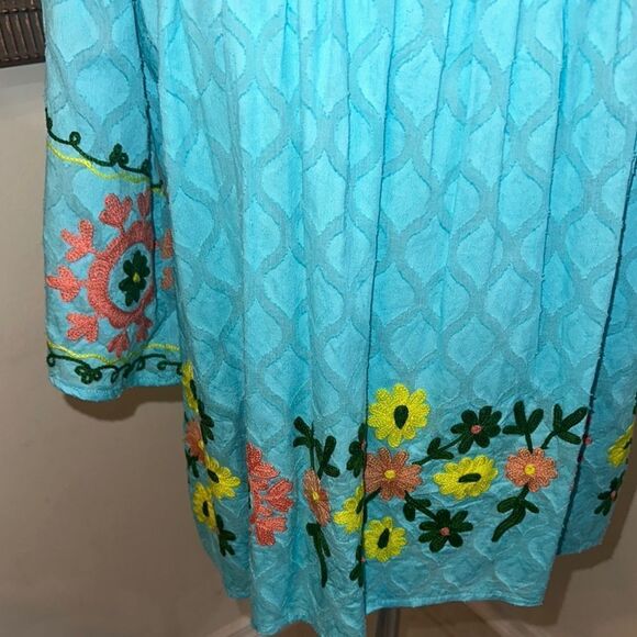 MODAPOSA Floral Embroidered Off-Shoulder Top - Blue Size Small - Picture 5 of 14